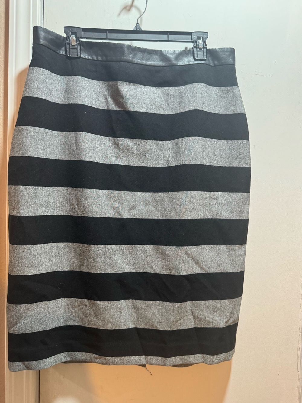 NWT Banana Republic Striped Pencil Skirt In Size 16